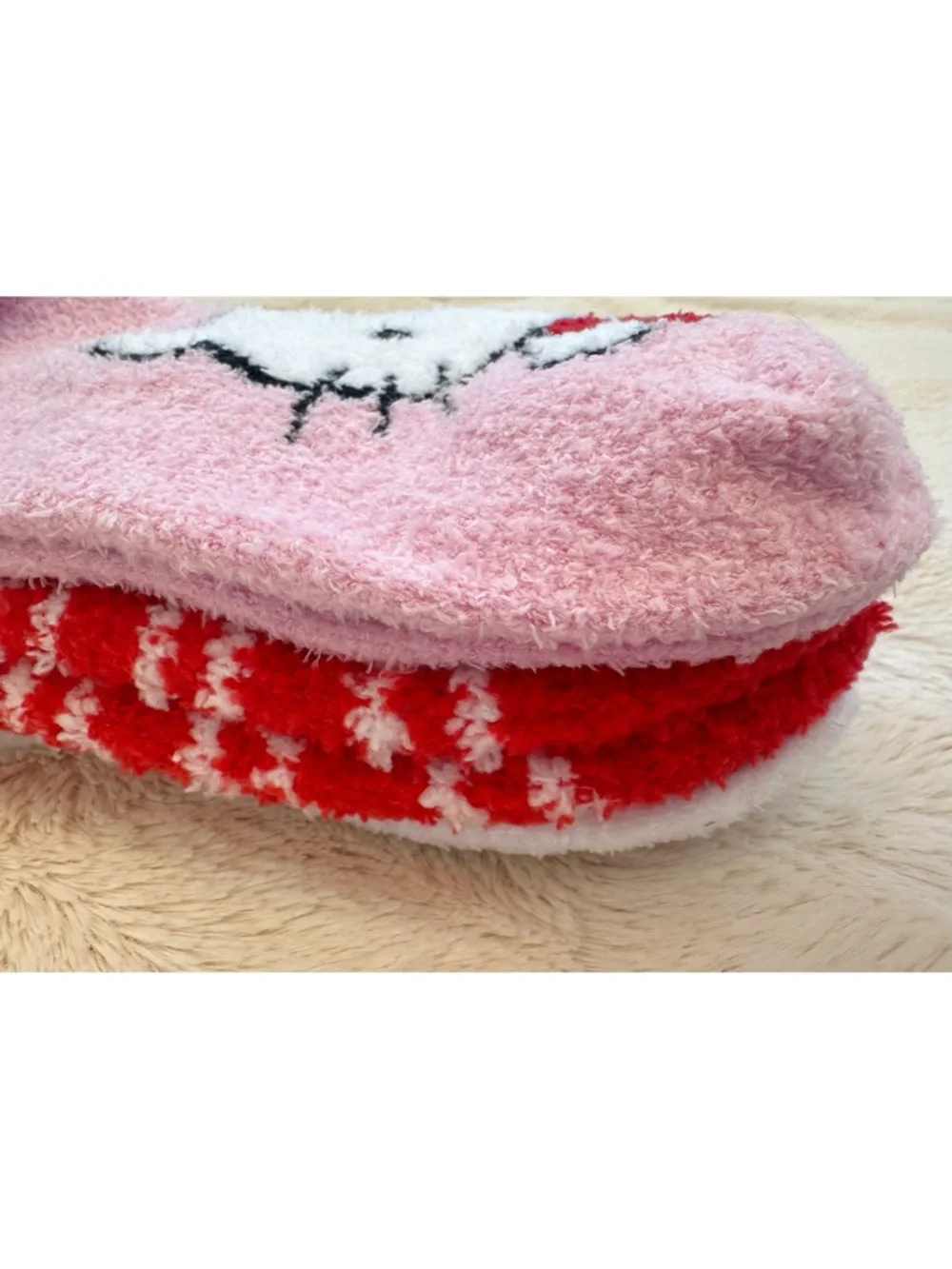 NEW Sanrio Hello Kitty Pack of 3 Valentine’s Day Gift Plush Socks - Picture 6 of 17